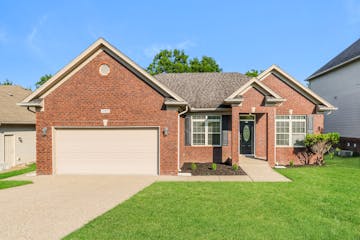 17810 BIRCH BEND CIR FISHERVILLE, KY 40023